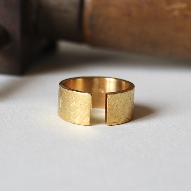 Anillo MAN Rusk Plata mediaNo con Baño de Oro