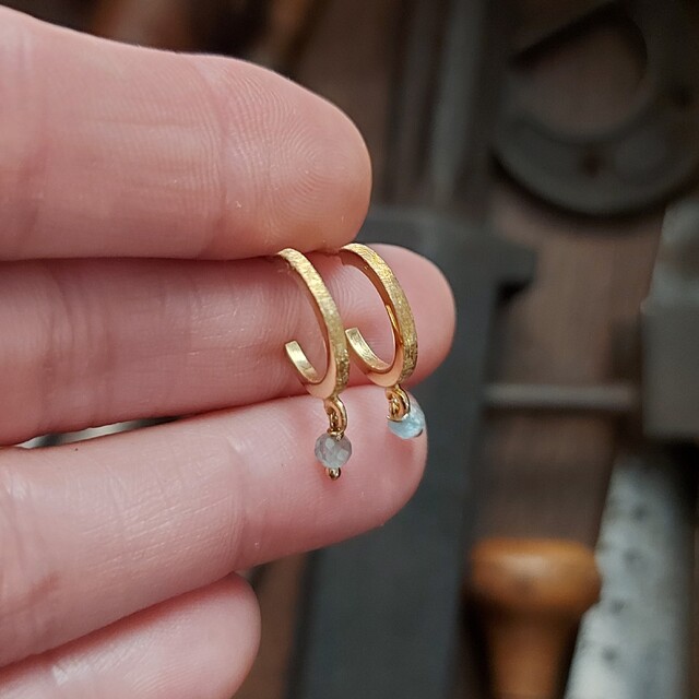 Pendientes Lara en plata con baño de Oro y Topacio