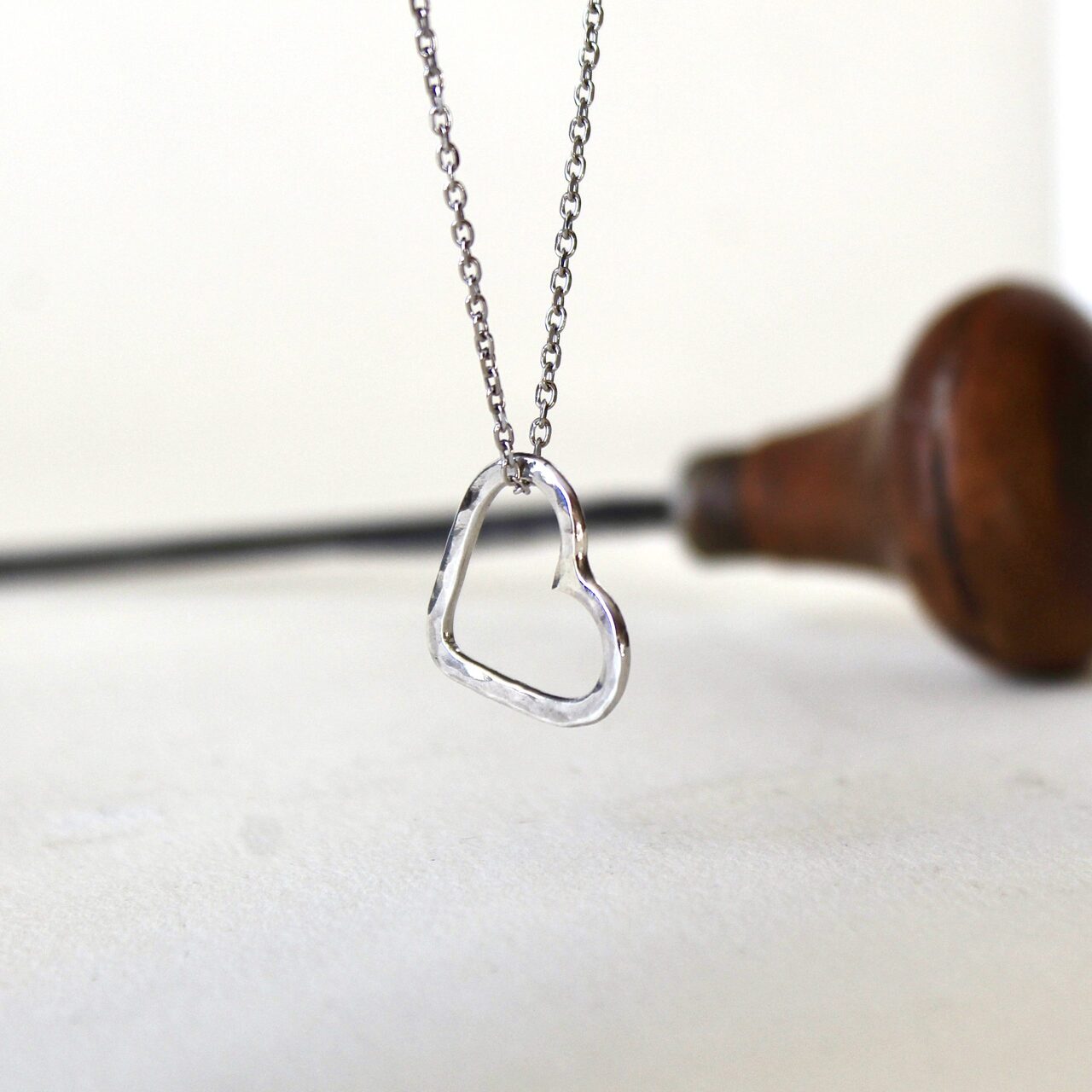 Colgante Corazón martelé Plata con cadena