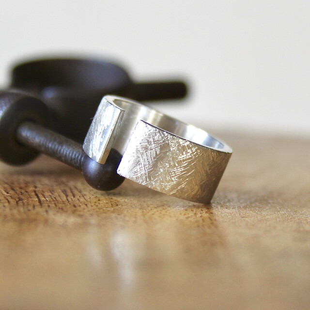 Anillo MAN Rusk Plata mediaNo