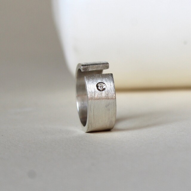 Anillo MAN Nara Plata y Diamante