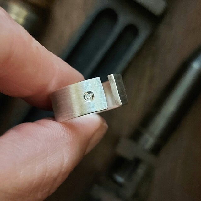Anillo Nara Plata y Diamante
