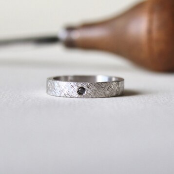Anillo compromiso Noir Plata y Diamante