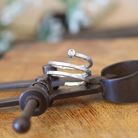 Anillo de compromiso Bet Plata y Diamante