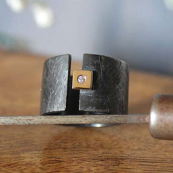 Anillo Eider Oro Diamante y Plata