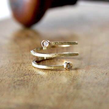 Anillo Vinyet Oro y Diamante