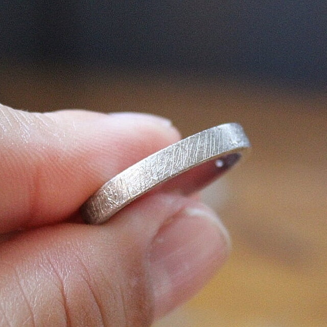 Anillo Zuri BLACK Plata