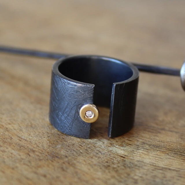 Anillo MAN Arsenda Black Oro Diamante y Plata