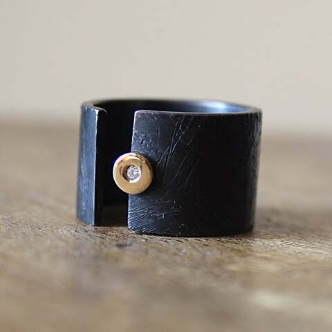 Anillo Arsenda Black Oro Diamante y Plata