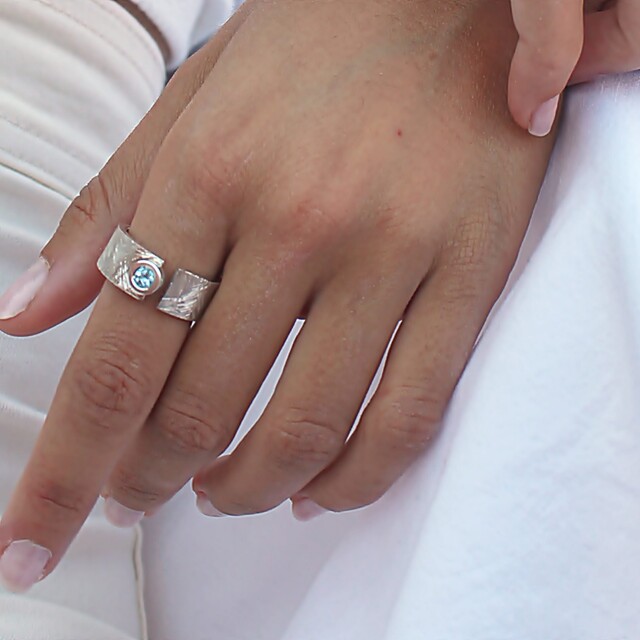 Anillo Fiona Plata y Topacio