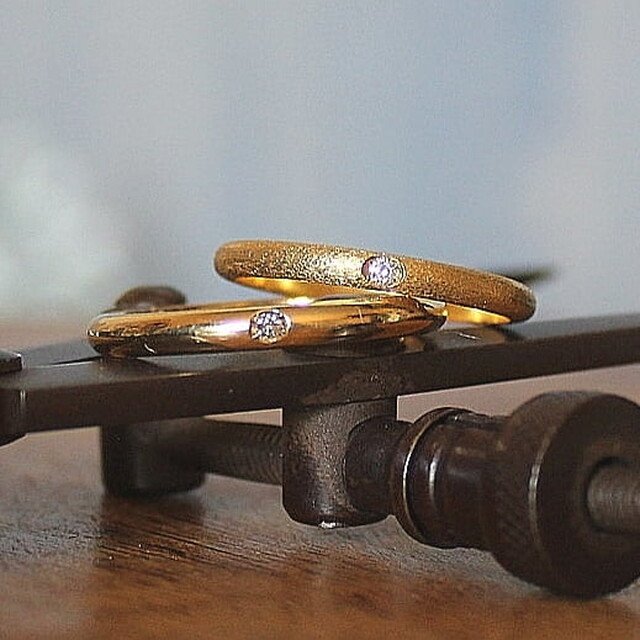 Alianza Nain Oro amarillo y Diamante