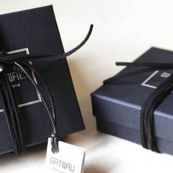 Pendientes Sansa MAN Plata