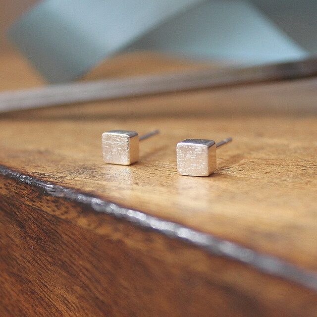 Pendientes Abba MAN Plata