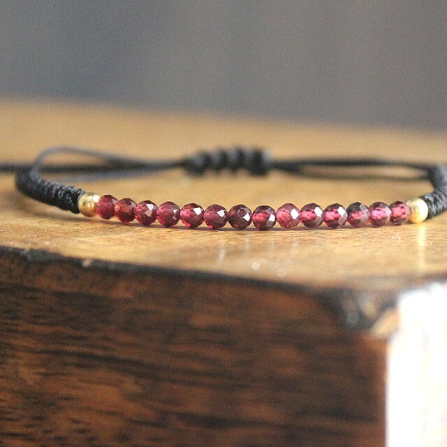 Pulsera Martina con Granates en Plata con Baño de Oro