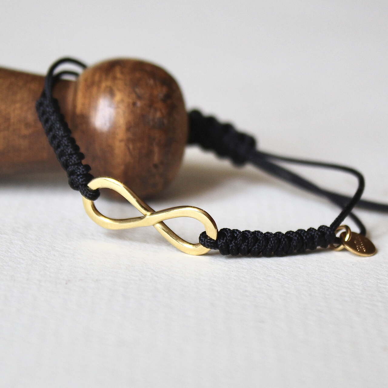 Pulsera infinito martelé Plata con baño de oro