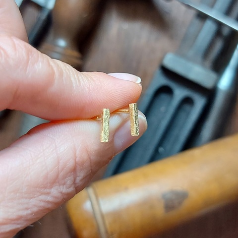 Pendiente mini Mire Plata con baño de Oro