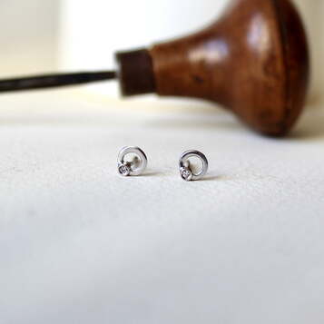 Pendiente Cloe mini Diamante y Plata