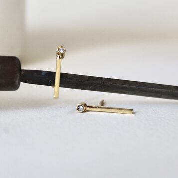 Pendientes Àneu Diamante y Plata con baño de oro