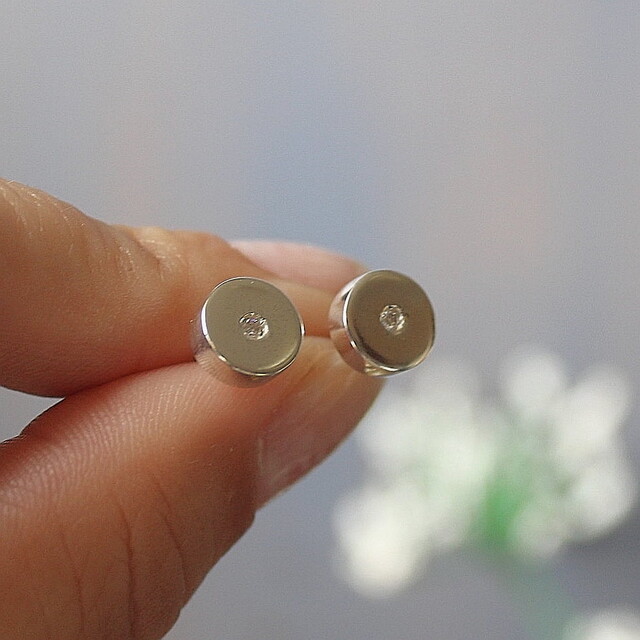Pendientes Button Diamante y Plata
