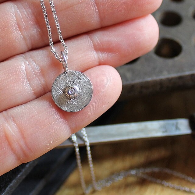 Colgante Quer Diamante cordón