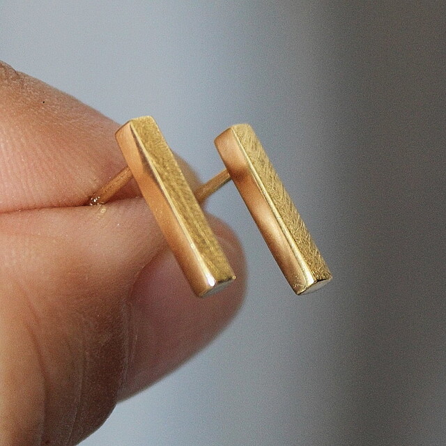 Pendientes Rusk Pequeño en Plata con Baño de Oro