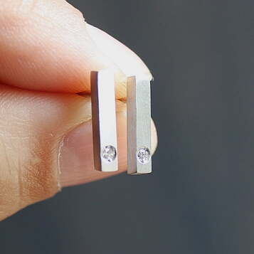 Pendientes Nara Diamante y Plata pequeño