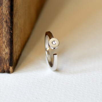 Anillo Nora Plata y Diamante