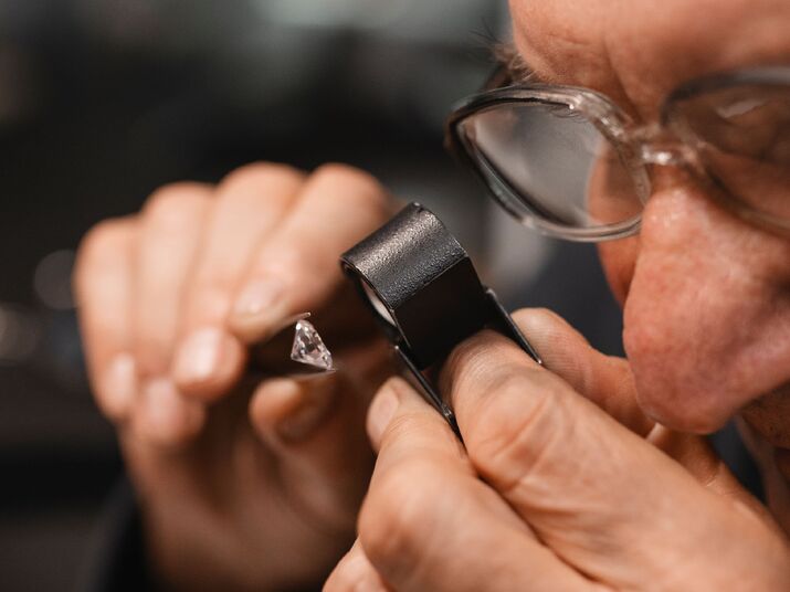 Diamantes naturales: la elección consciente de GATNAU