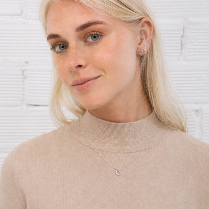 joyas con cuello alto
