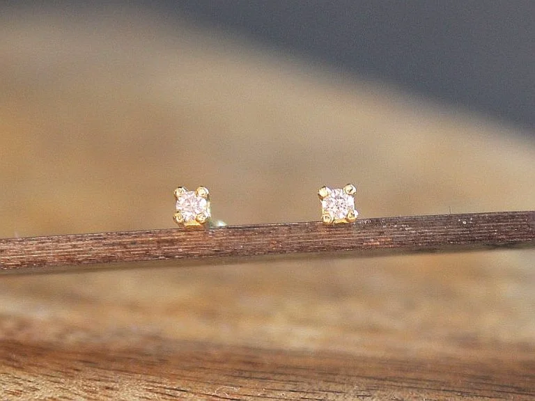 Joyas artesanales Pendiente-piercing Juliette Oro y Diamante